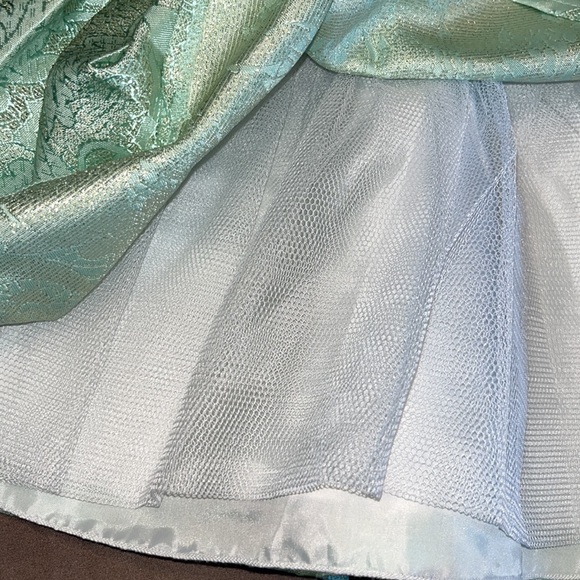 American Princess Icy Silver & Blue Dress sz 4 - Picture 8 of 9